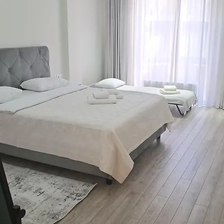 Apartment жуляны