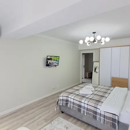 жуляны Apartment *