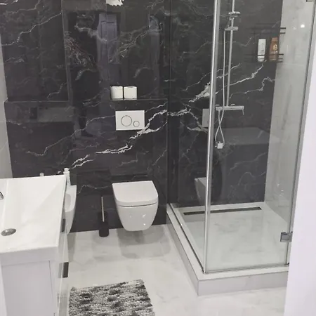 жуляны Apartment